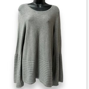 Calvin Klein Grey sweater women’s size small ribbed slight‎ bell sleeve  (1544)